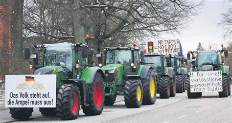 B­e­r­l­i­n­­d­e­ ­ç­i­f­t­ç­i­l­e­r­d­e­n­ ­d­e­v­ ­p­r­o­t­e­s­t­o­